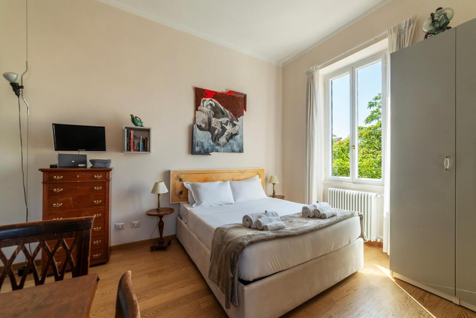 Sales - Fromhometorome * Roma